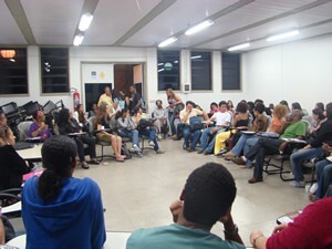 2-gt-de-psicologia-e-relacoes-raciais-debate-formacao-do-psicologo02-300x225.jpg