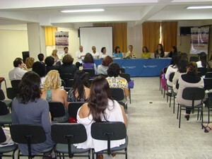 1-seminario-regional-tira-propostas-para-o-ano-da-psicoterapia02-300x225.jpg