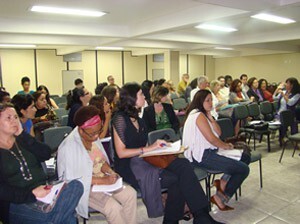 3-seminario-regional-tira-propostas-para-o-ano-da-psicoterapia03-300x224.jpg